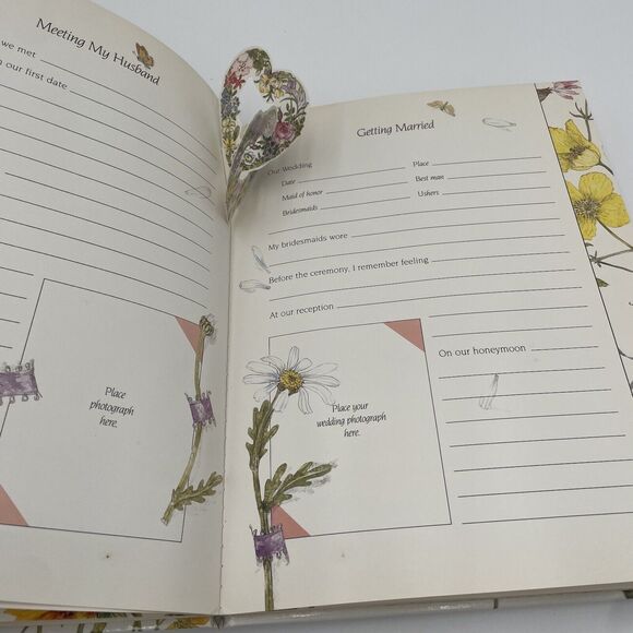 Grandmother’s Album Pop-Up Book 3D Keepsake Album for Family Sharing History - Picture 11 of 16